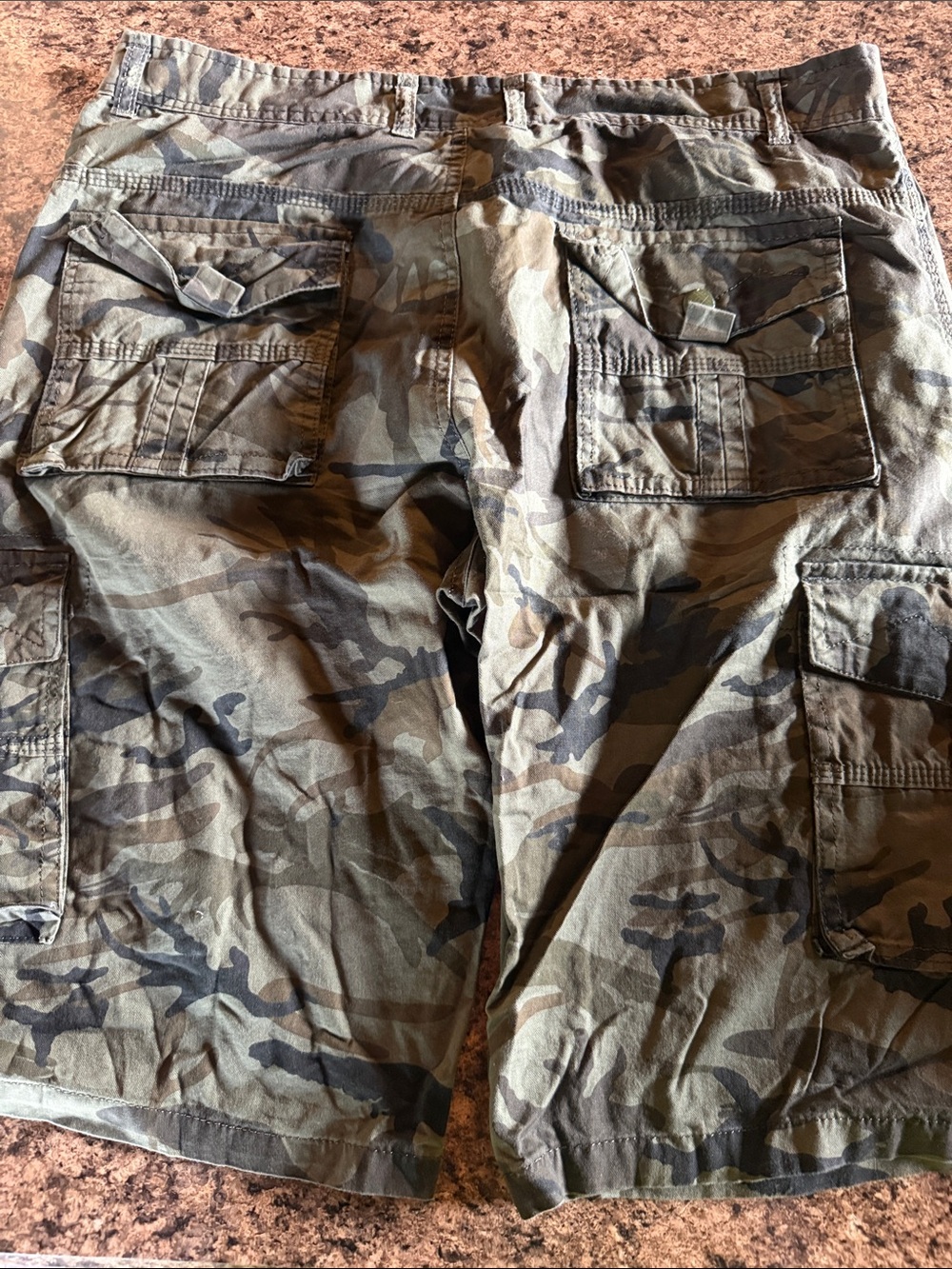 Source Unknown Men's Camo Cargo Shorts - Green/Brown - Picture 2 of 3